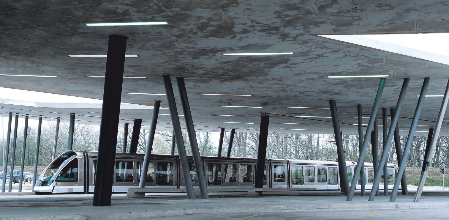 Zigzag Zaha