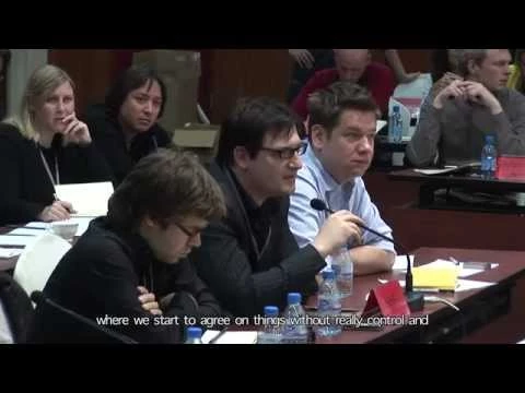 ‘Ordos 100’ de Ai Weiwei Documental de Ai Weiwei sobre el proyecto para diseñar cien casas en Ordos, en Mongolia Interior, que el artista chino ha coordinado junto al suizo Jacques Herzog.
