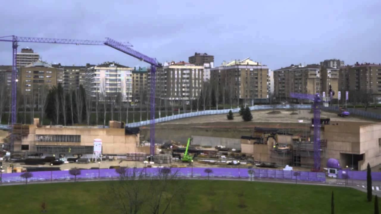 Rafael Moneo's University of Navarre Museum in timelapse Construction of Rafael Moneo's contemporary art museum in the University of Navarre campus in Pamplona began in 2011, and opening is set for January 2015.