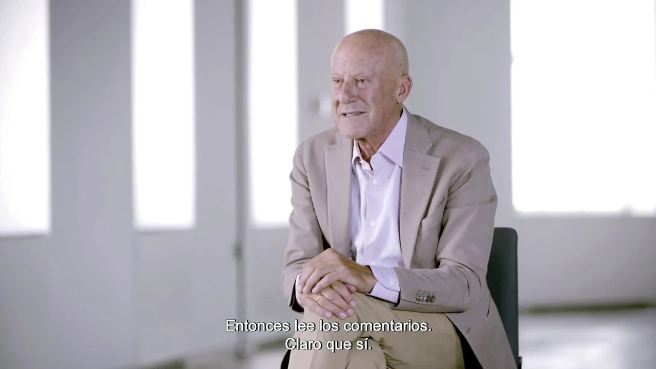 ‘Norman Foster. Futuros comunes’ en la Fundación Telefónica de Madrid Comisariada por Luis Fernández-Galiano, la muestra se puede visitar hasta el 4 de febrero de 2018. En esta entrevista Foster habla sobre la exposición, la arquitectura social, la tecnología, las redes sociales, el proceso creativo, el futuro y sobre su relación con España.