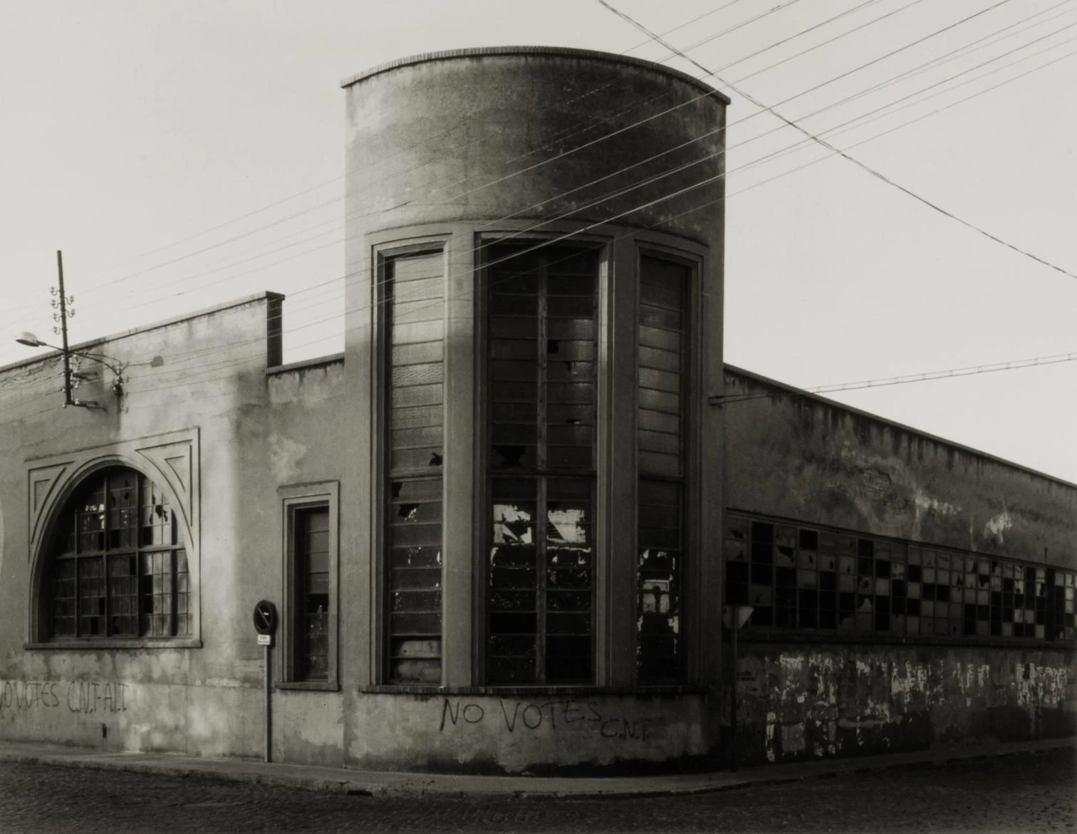 ‘En España. Fotografía, encargos, territorios, 1983-2009’