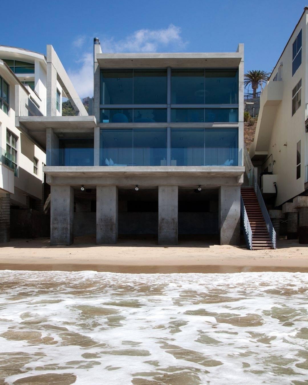 Kanye pays $57M for Malibu beach house