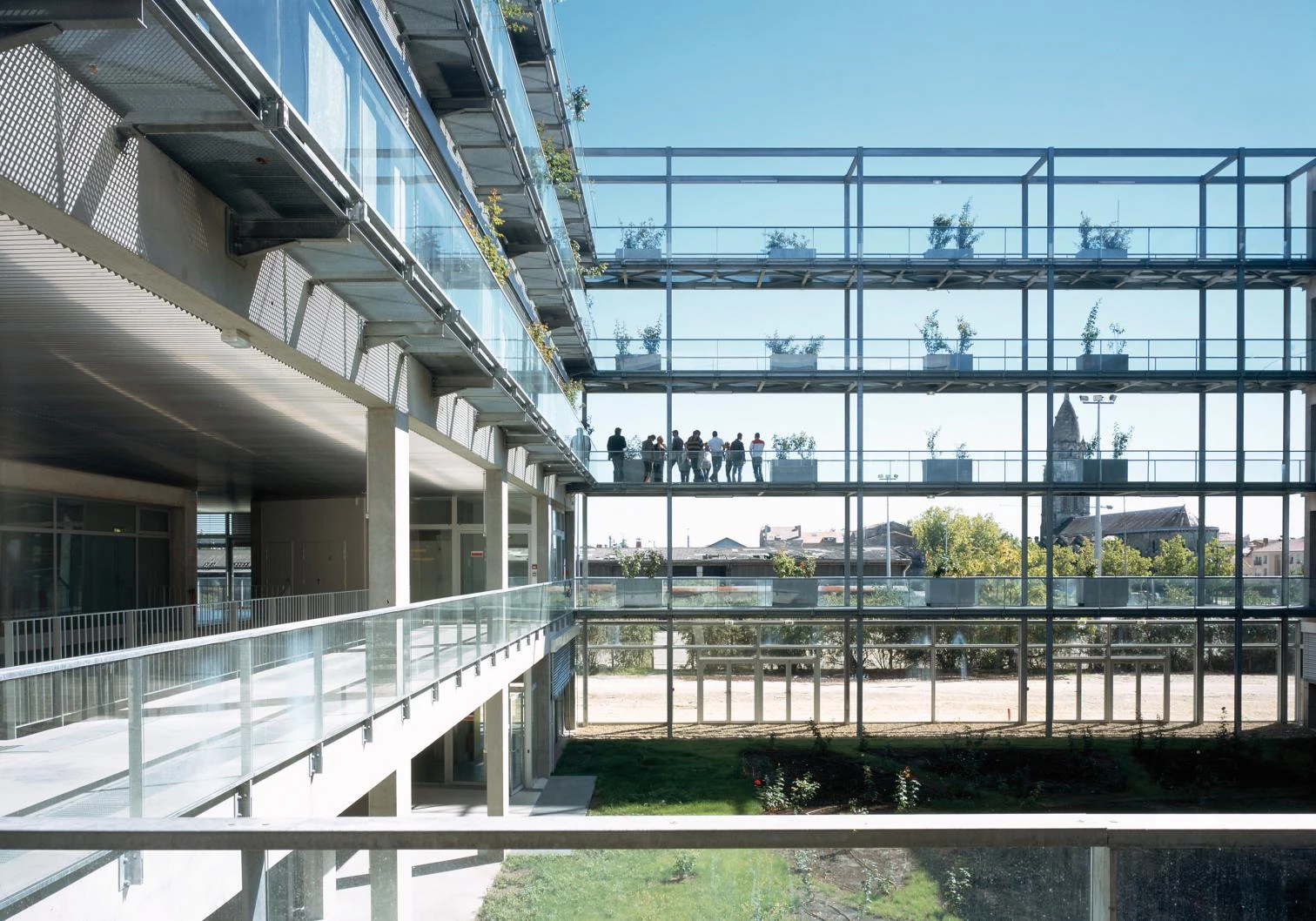 ‘Lacaton & Vassal. Espacio libre, transformación, habiter’