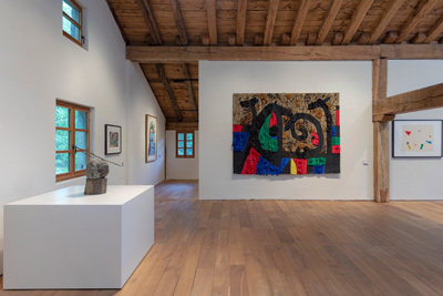 Miró y Chillida se reencuentran en Zabalaga