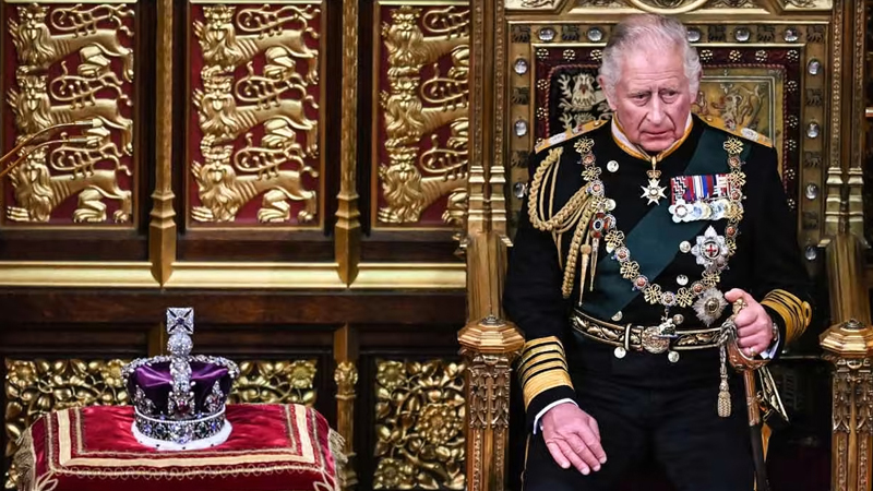 An architectural critic on the British throne