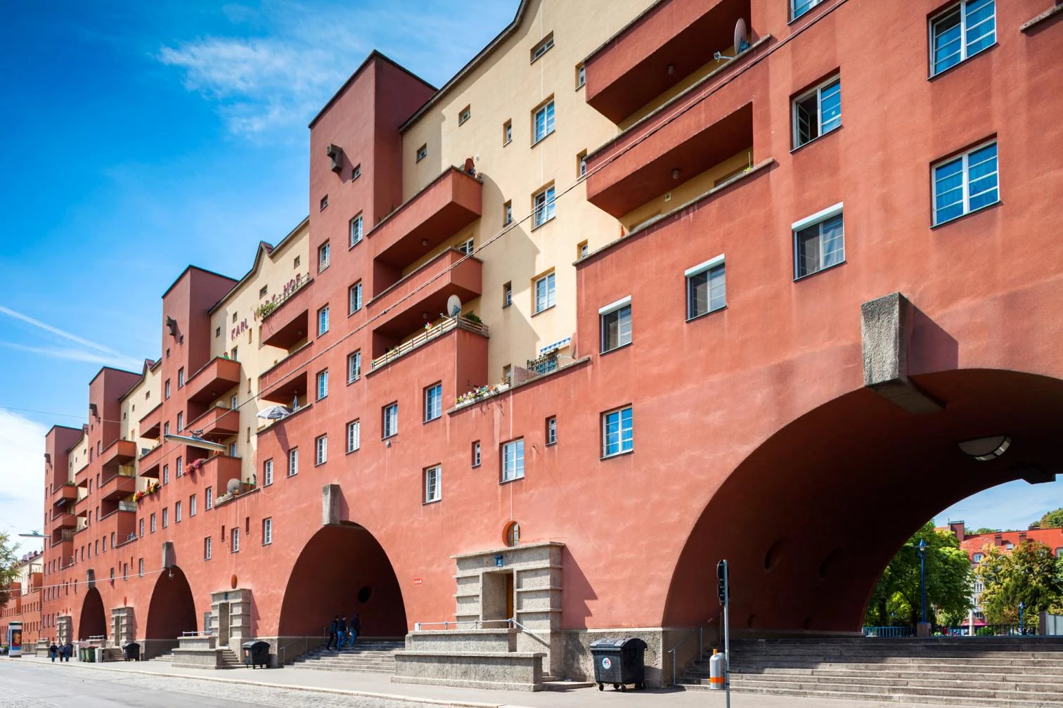 Cómo la vivienda pública puede salvar las ciudades