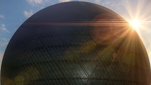 La gigantesca esfera de Las Vegas, Made in Zaragoza