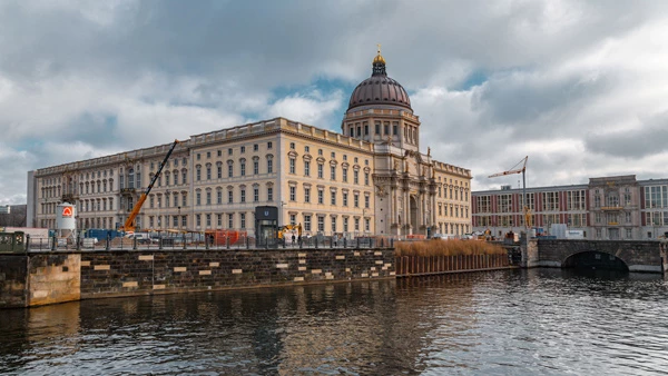 El Palacio Real de Berlín, epicentro de la guerra cultural en Alemania