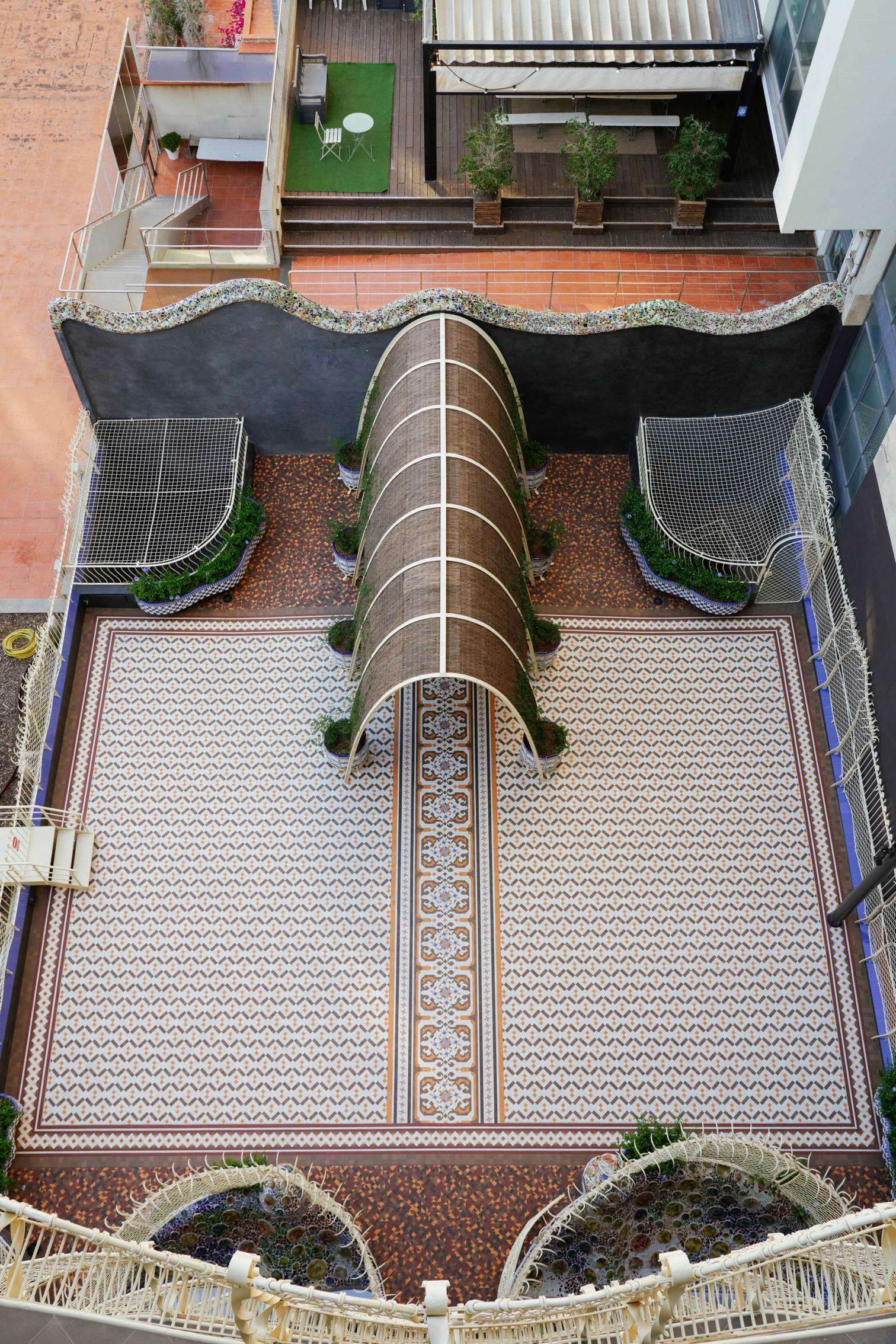 Casa Batlló restores its original rear facade