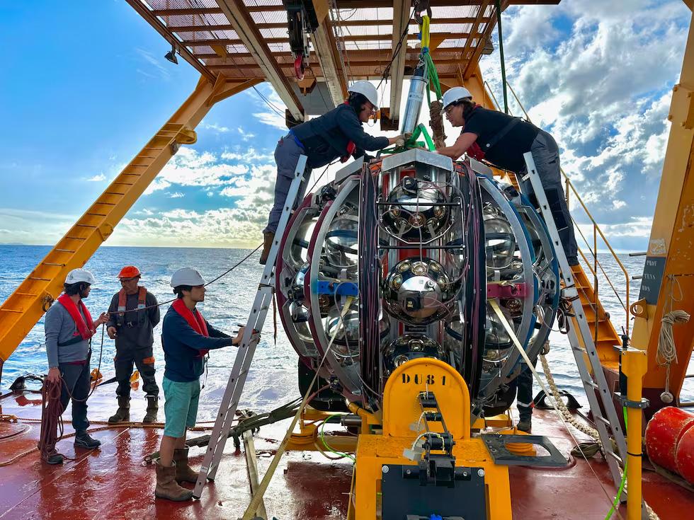 Un telescopio bajo el Mediterráneo detecta el neutrino más energético jamás observado
