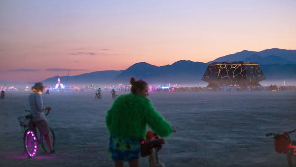 Temple of the Deep: an ephemeral space for shared grief