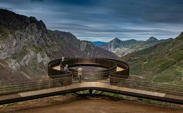 Mirador geológico de la Farrapona en Somiedo