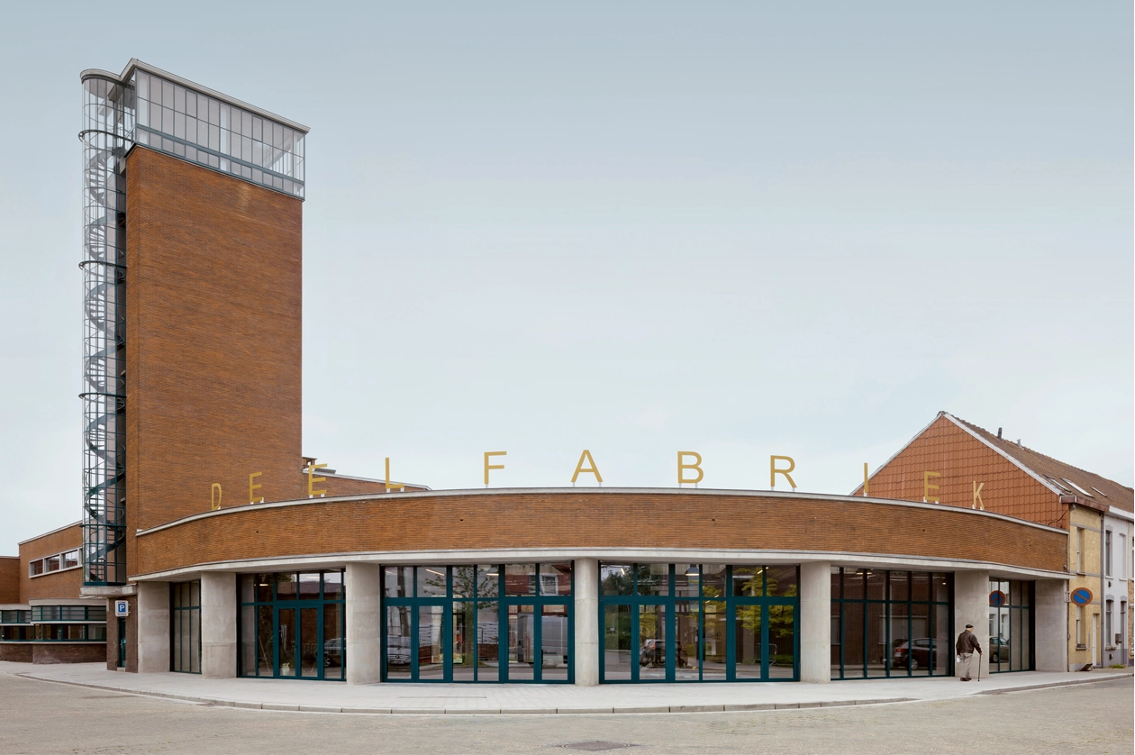 Centro comunitario Deelfabriek en Cortrique