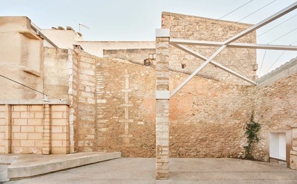 Public inner courtyard in Inca