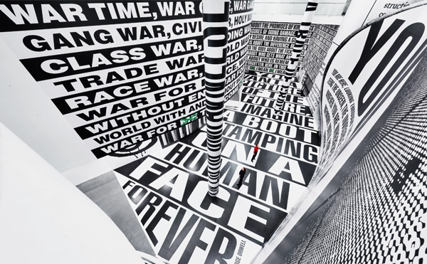 Barbara Kruger en el Guggenheim de Bilbao