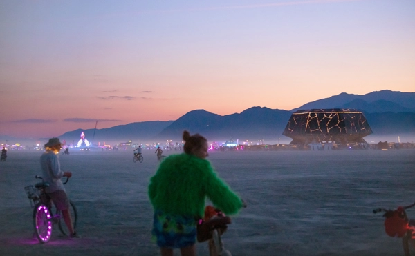 Temple of the Deep: an ephemeral space for shared grief