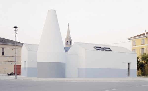 Escuela infantil en San Giacomo delle Segnate 