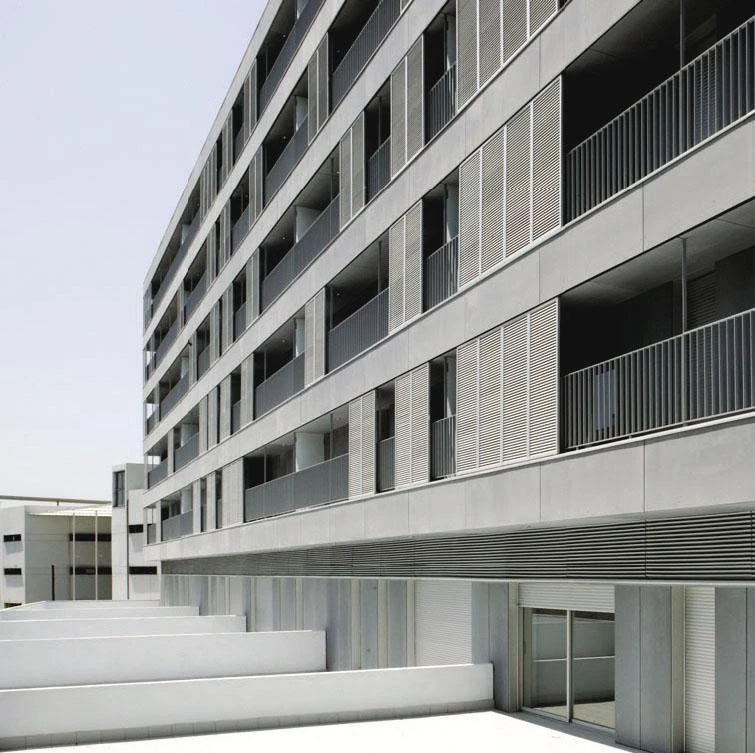 Viviendas, locales y aparcamiento, Barcelona