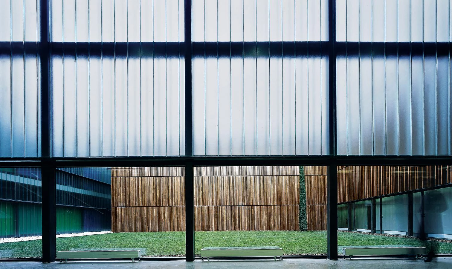 Escuela de negocios, Huarte