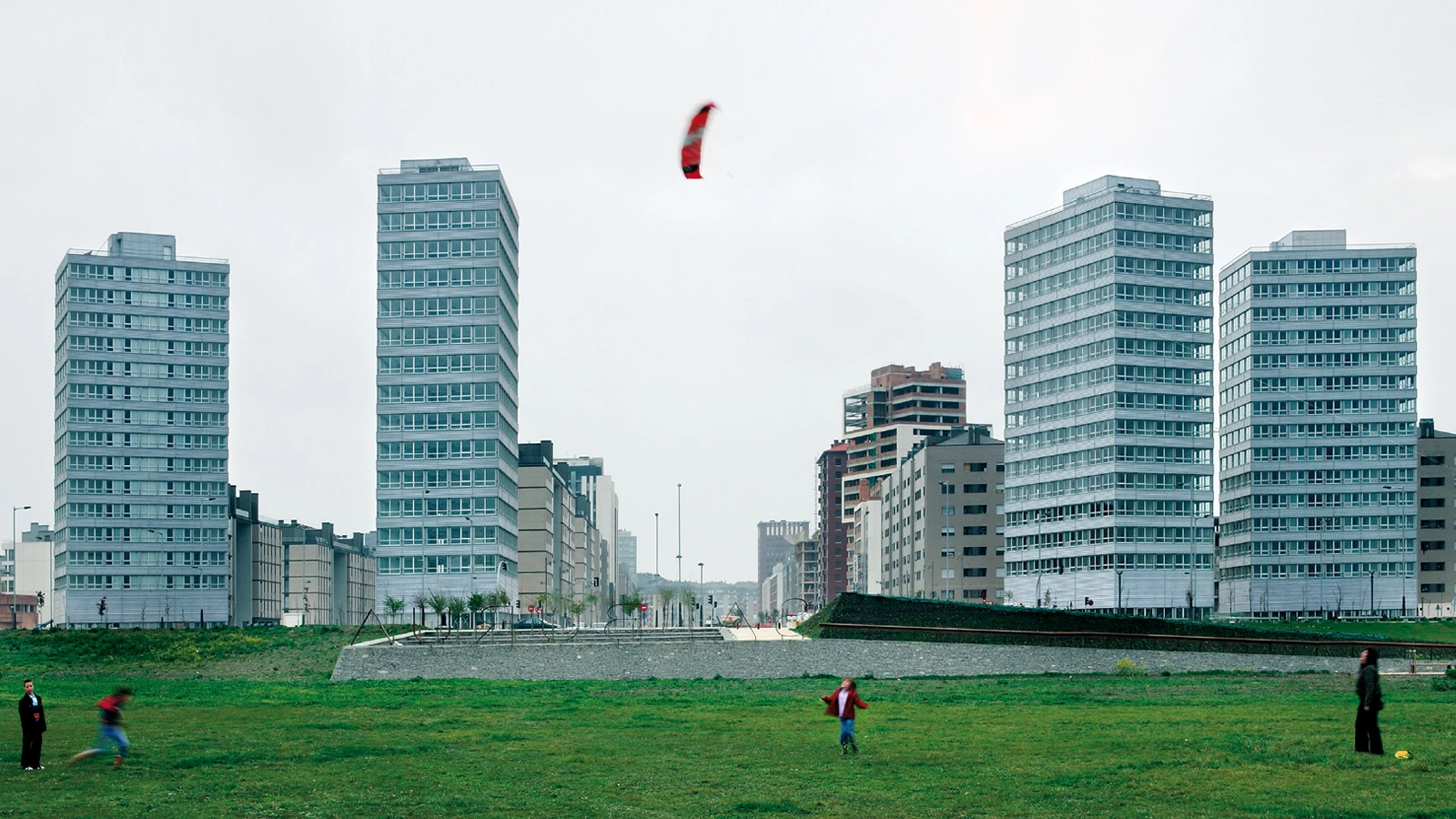 Towers of Social Housing and Offices, Vitoria - Ábalos & Herreros |  Arquitectura Viva