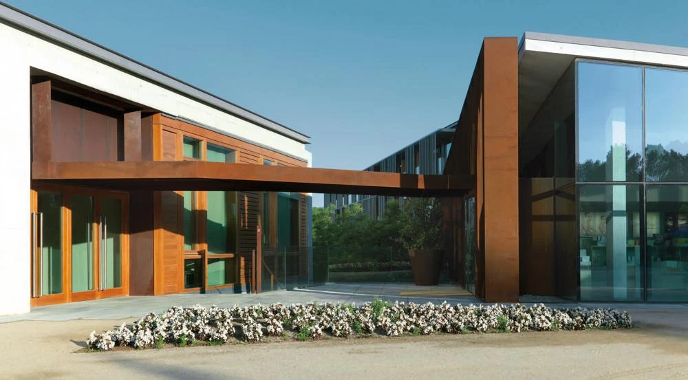 La Mola Hotel & Conference Center, Terrassa