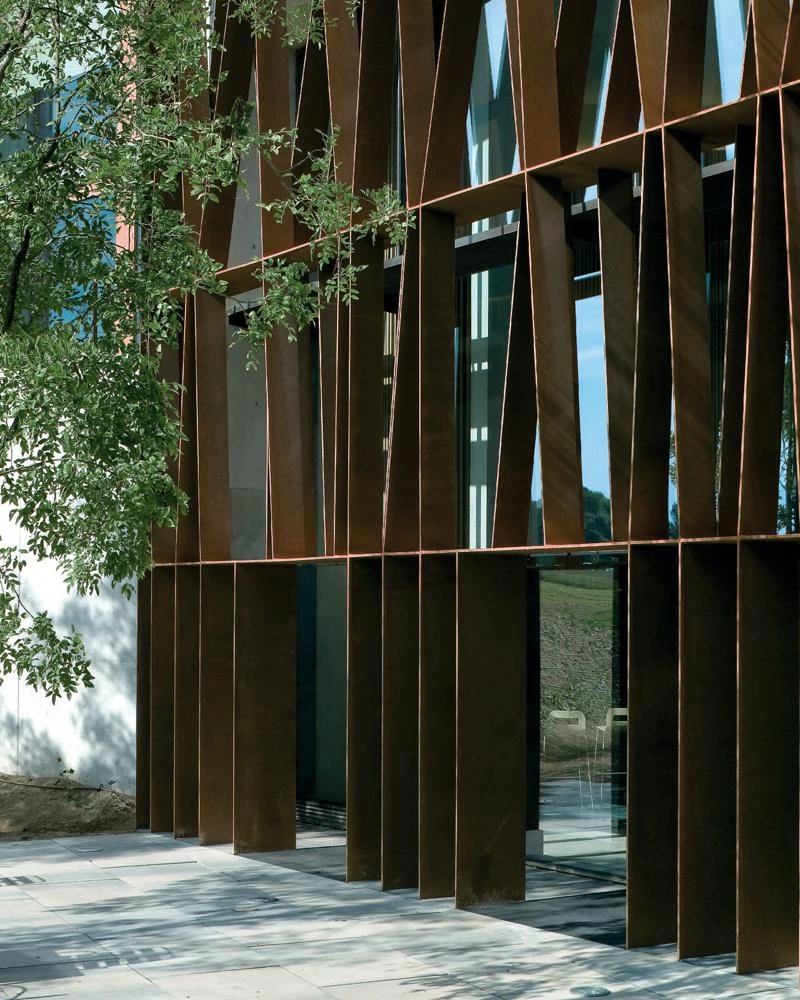 La Mola Hotel & Conference Center, Terrassa