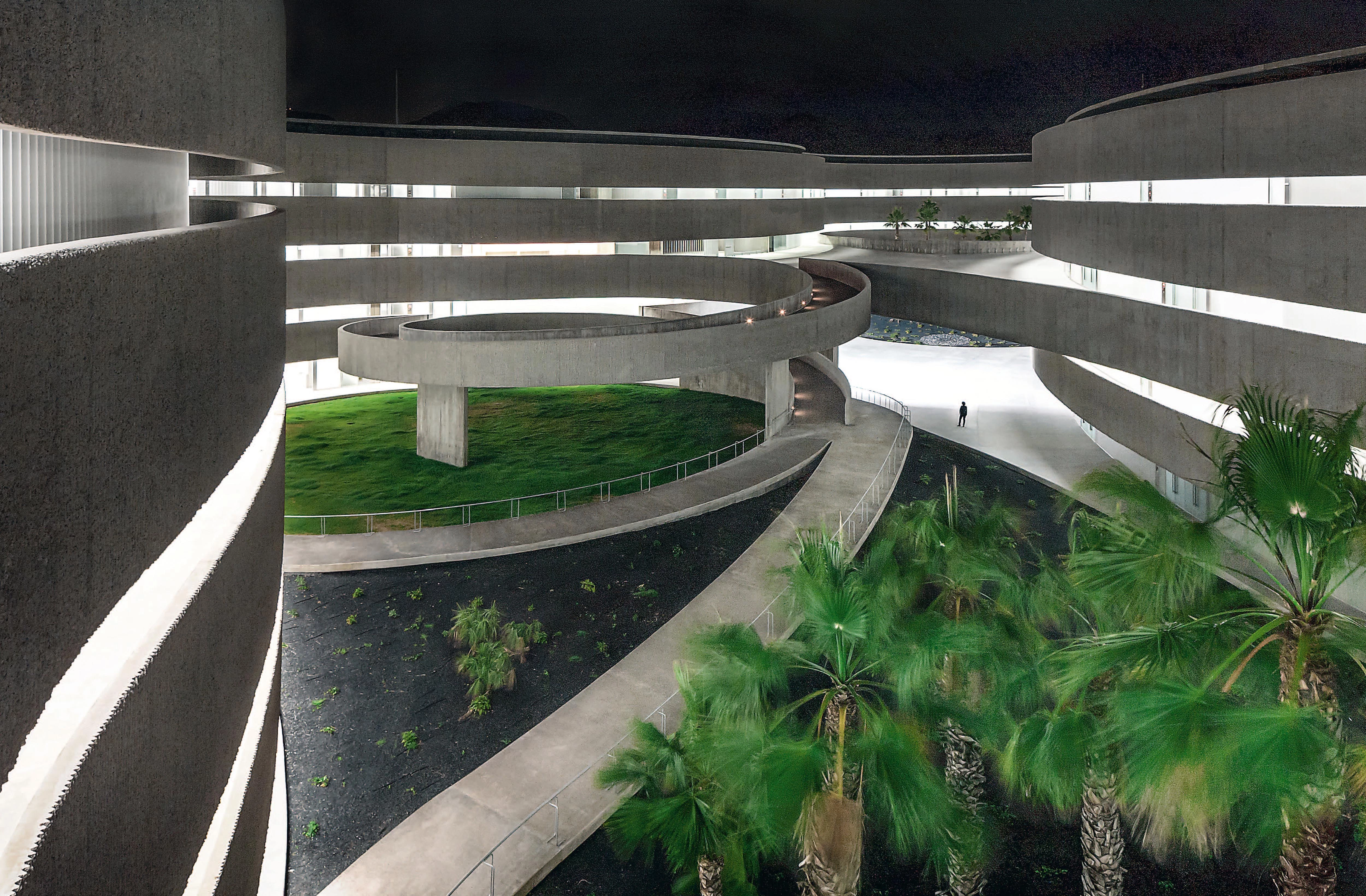 School of Fine Arts - Juan Antonio González Pérez Urbano