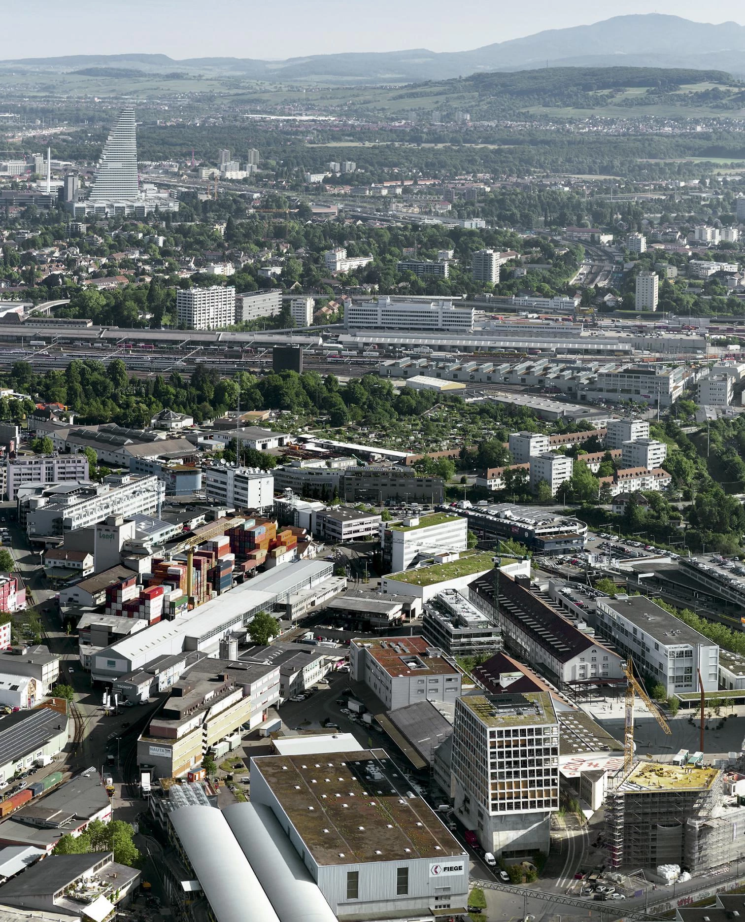 Edificio Helsinki Dreispitz, Münchenstein/ Basel (Suiza)