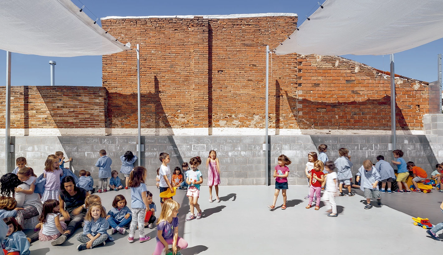 Reforma de la escuela 906
