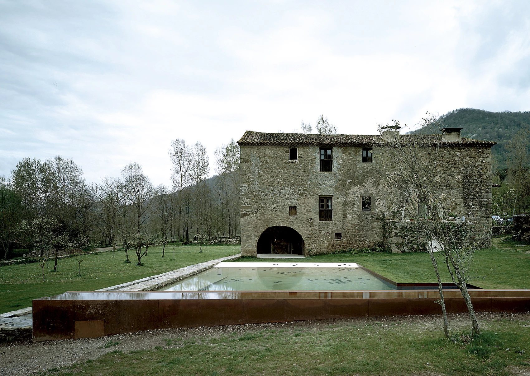 Alberca en La Vila de Trincheria, La Vall de Bianya