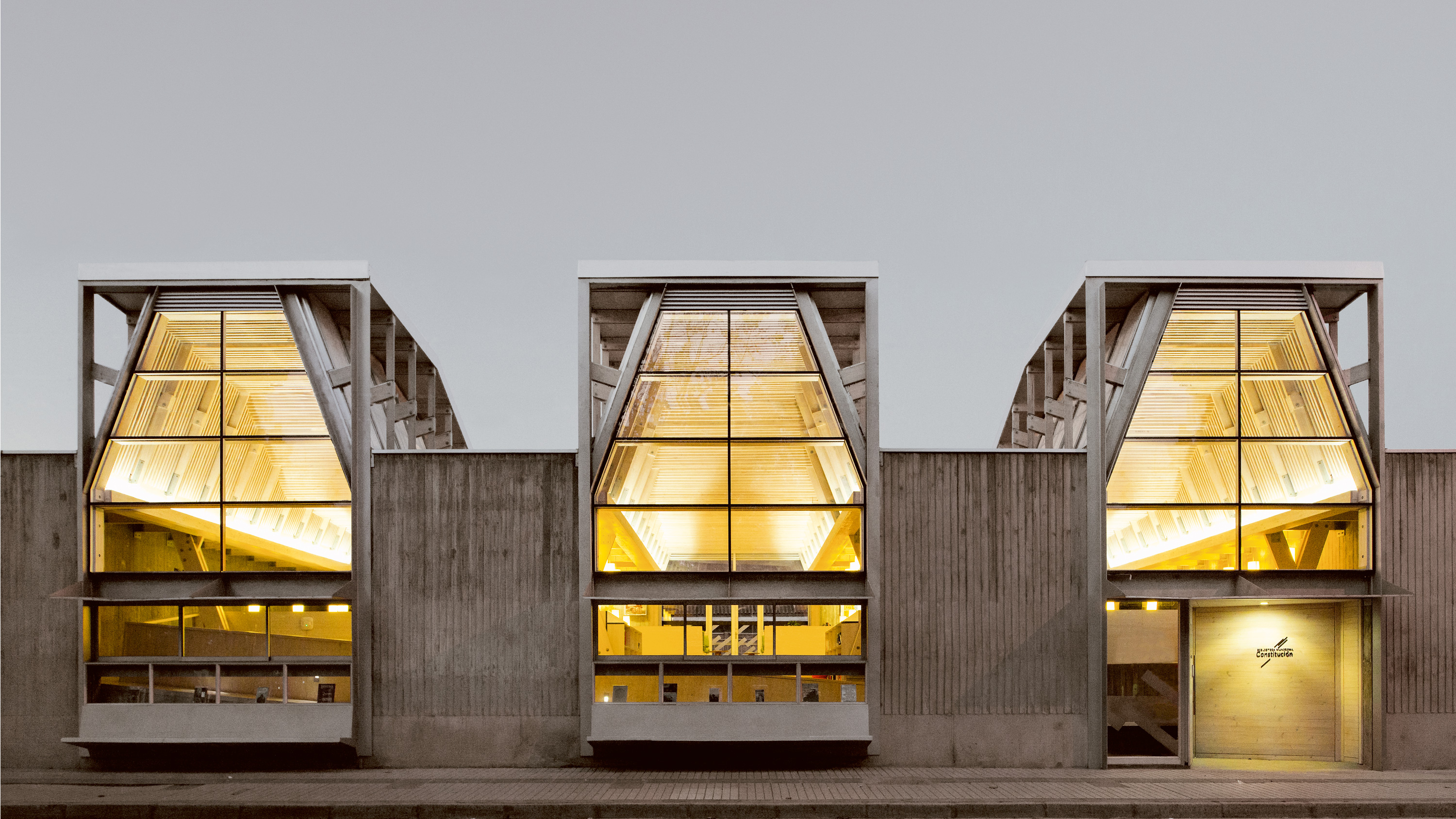 Biblioteca municipal en Constitución - Sebastián Irarrázaval | Arquitectura Viva