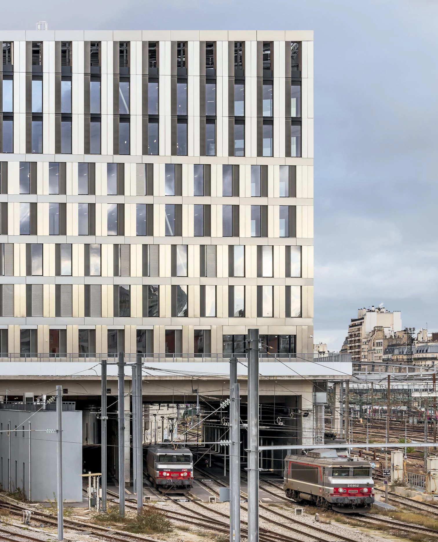 Edificio de oficinas Green Office ENJOY