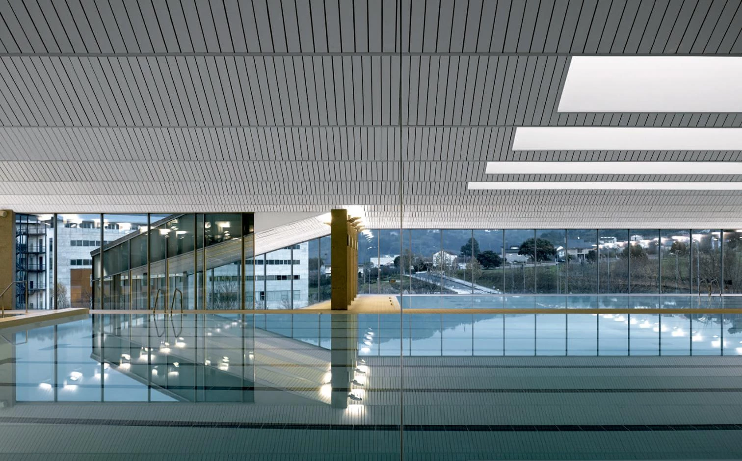 Piscina universitaria, Orense