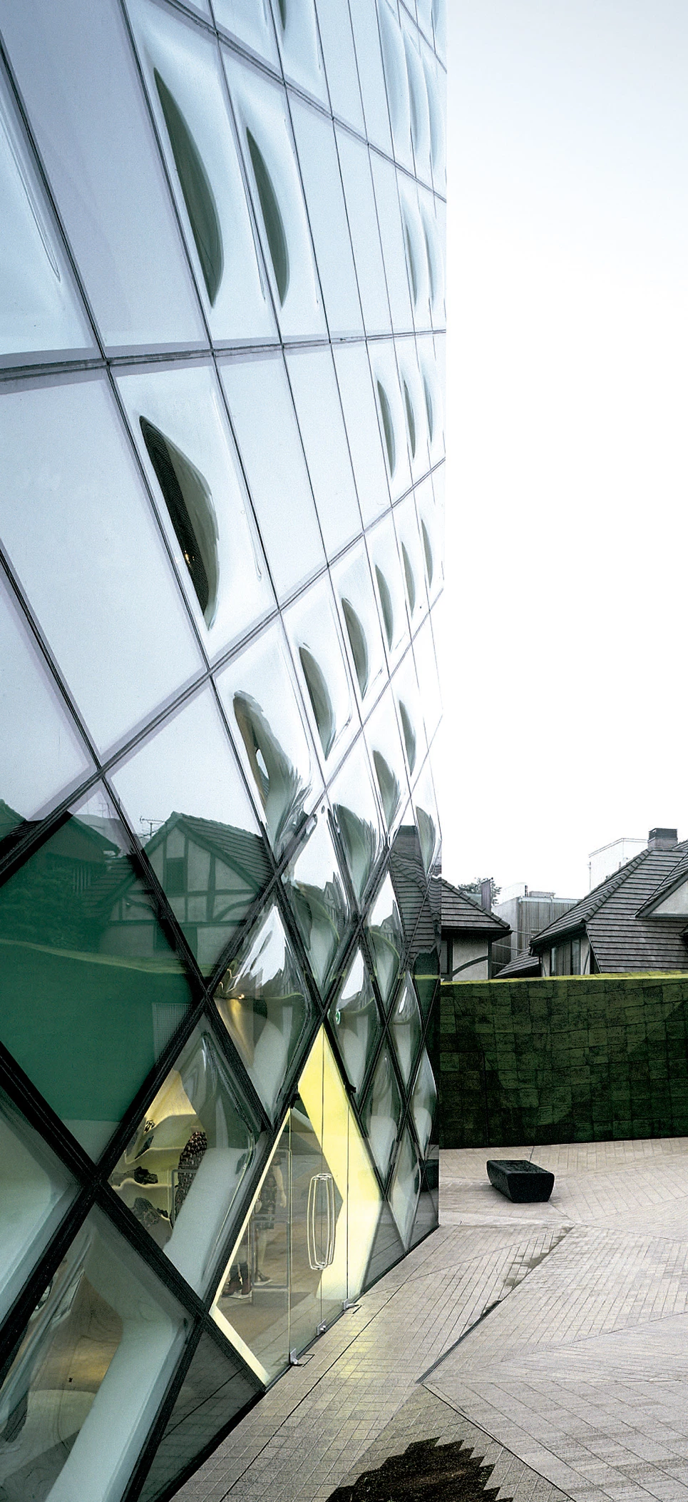 Prada Aoyama Tokyo Herzog & De Meuron ^: Herzog & De Meuron