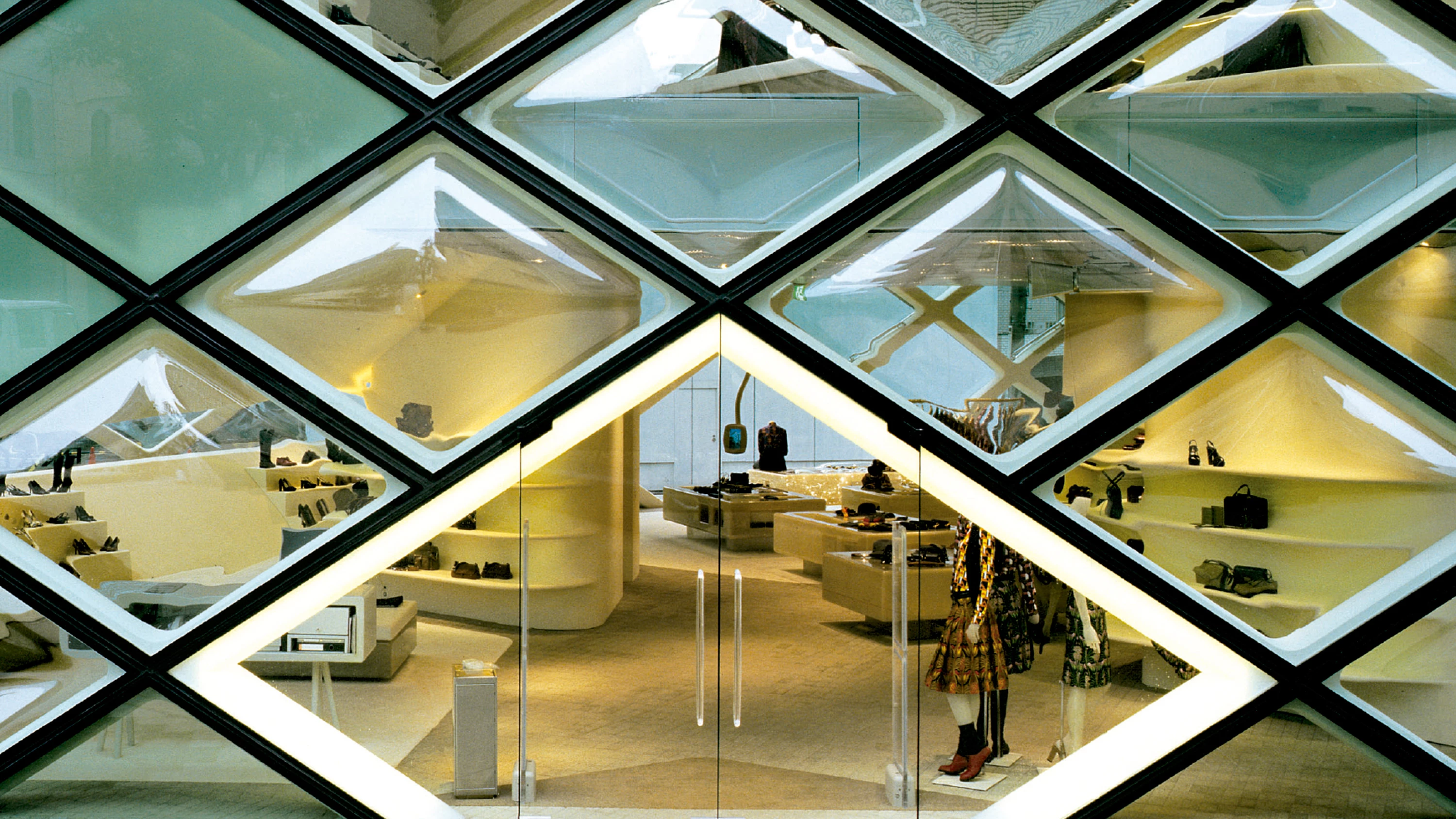 Prada Flagship Store Tokyo  We Love Creating Construction