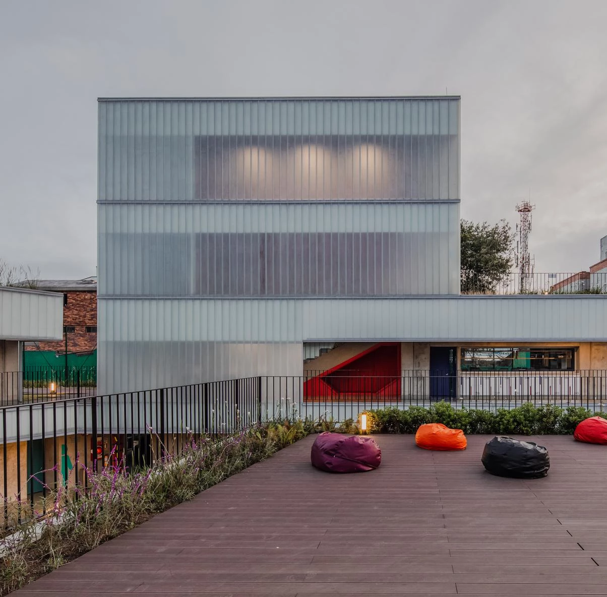 Ampliación del Colegio Helvetia en Bogotá