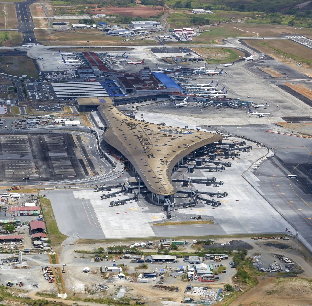 Expansion Of Tocumen International Airport Foster Partners Arquitectura Viva 8899