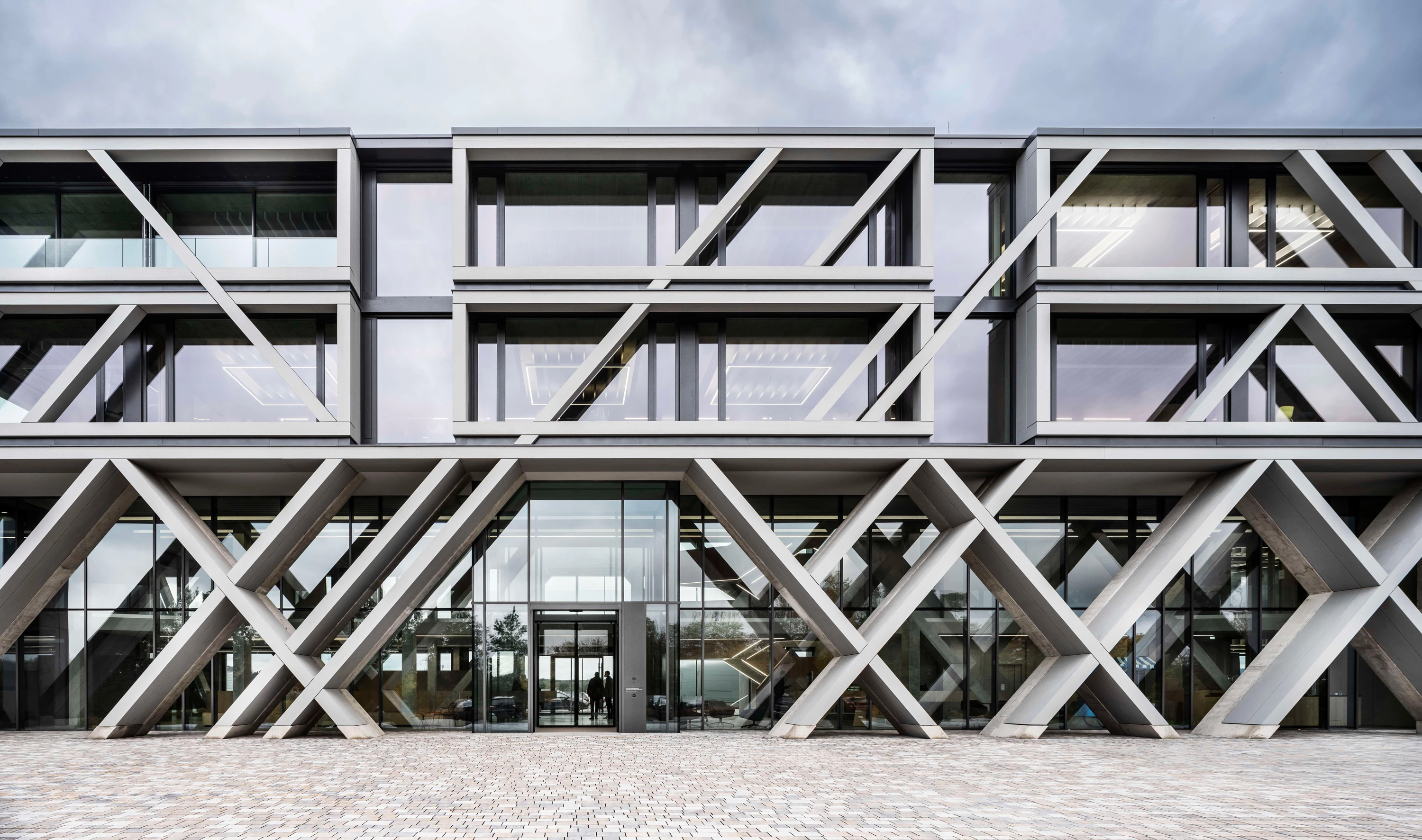 IGZ main campus building in Falkenberg - J. MAYER H. and