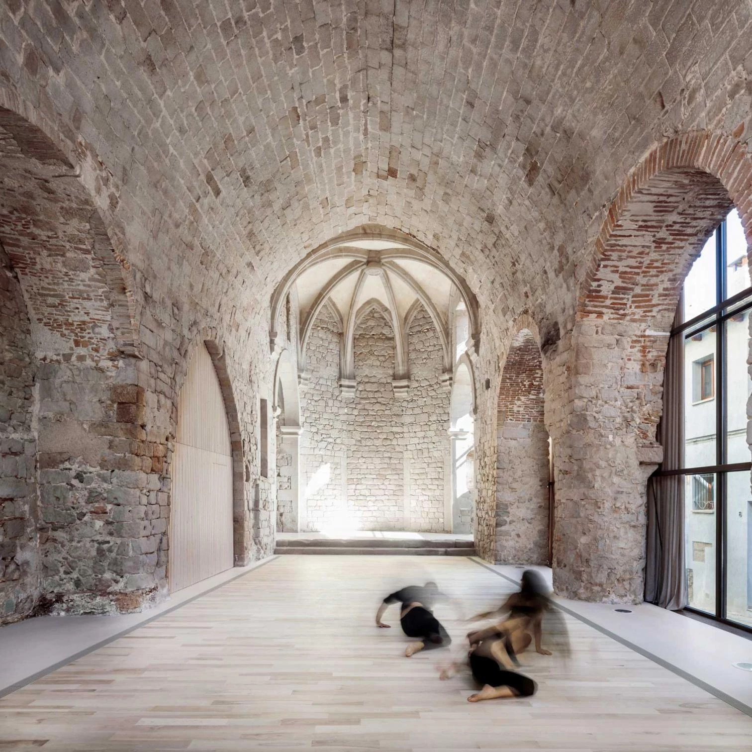 Espacio Santa Eulalia in Gironella