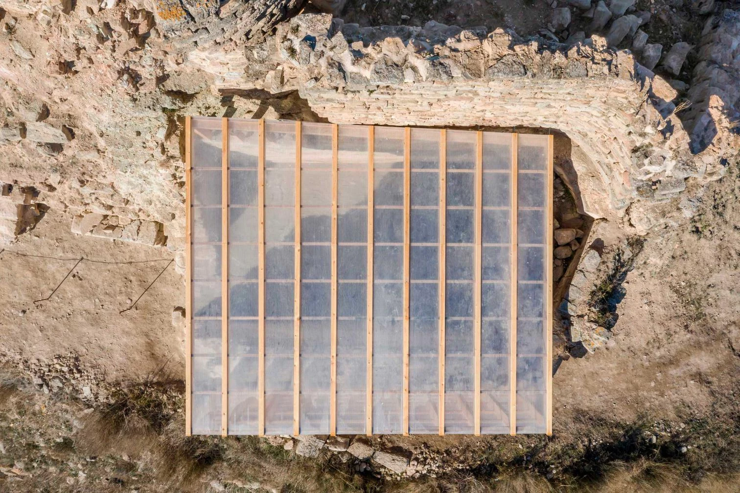 Adecuación paisajística del recinto amurallado y la capilla del Castillo de Jorba