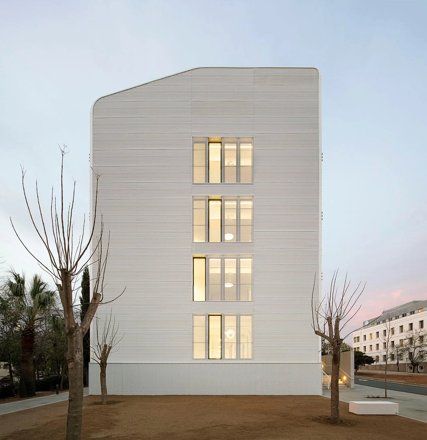 PMMT edificio hospitalario polivalente covid barcelona lerida
