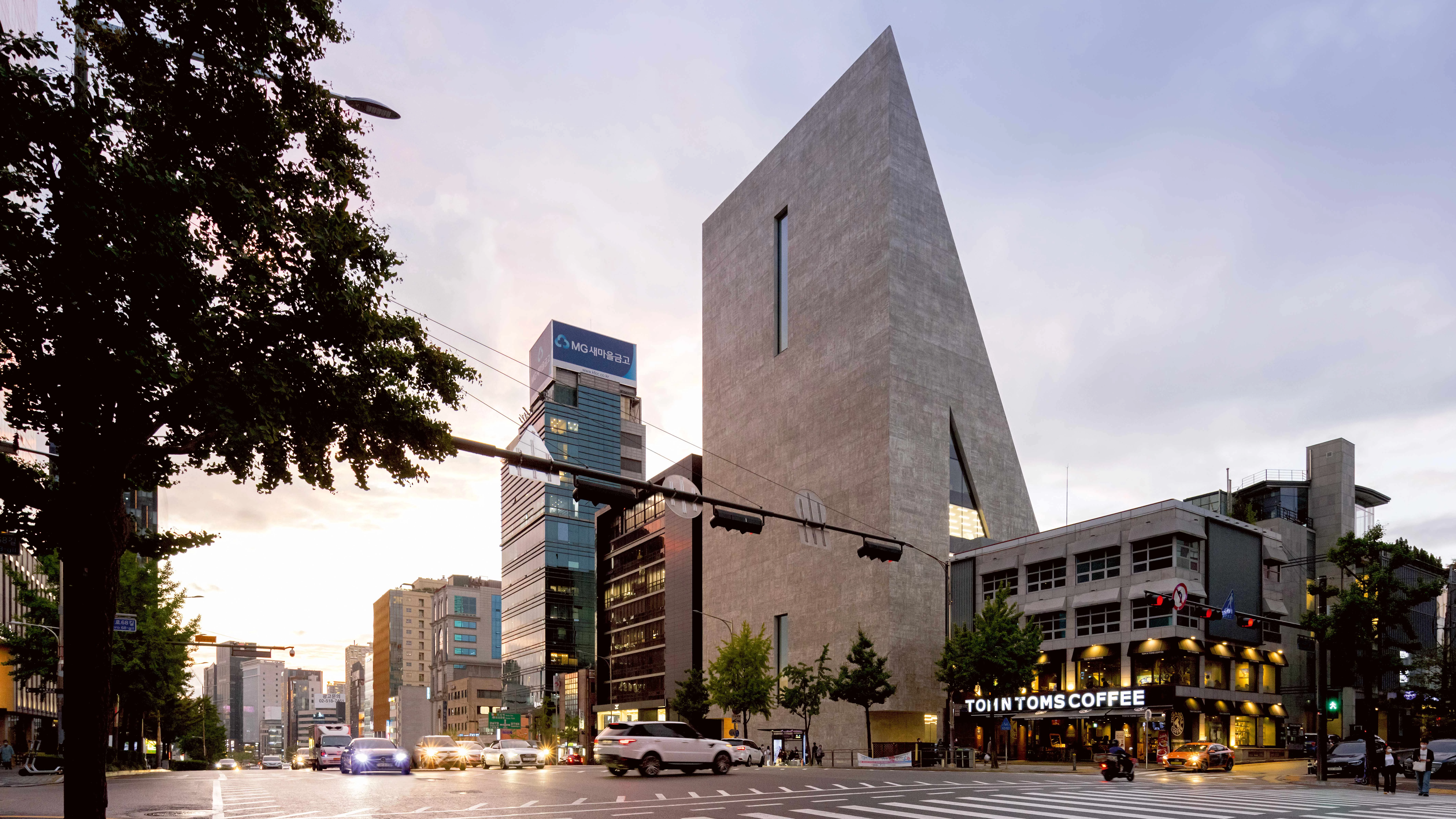 ST International HQ and SONGEUN Art Space, Seoul (South ST International HQ and SONGEUN Art Space, Seoul (South