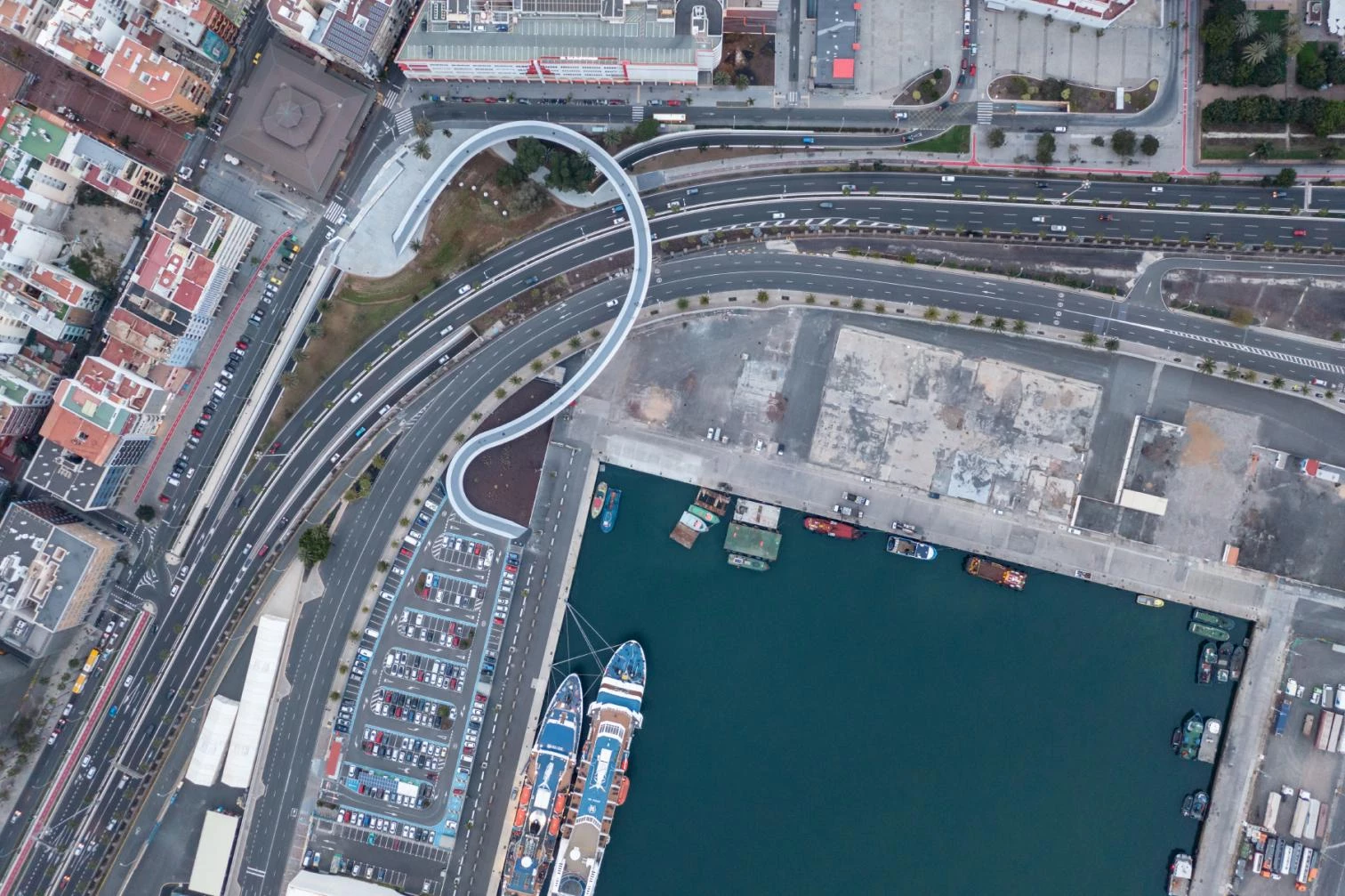 Onda Atlántica footbridge in Las Palmas de Gran Canaria