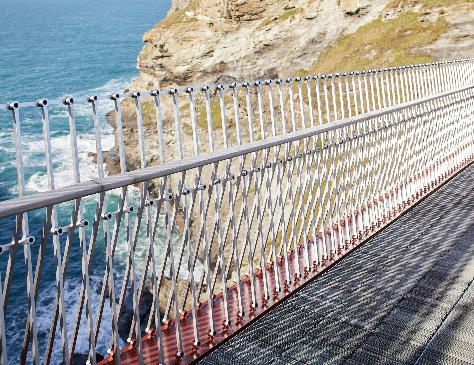 Pasarela del castillo de Tintagel