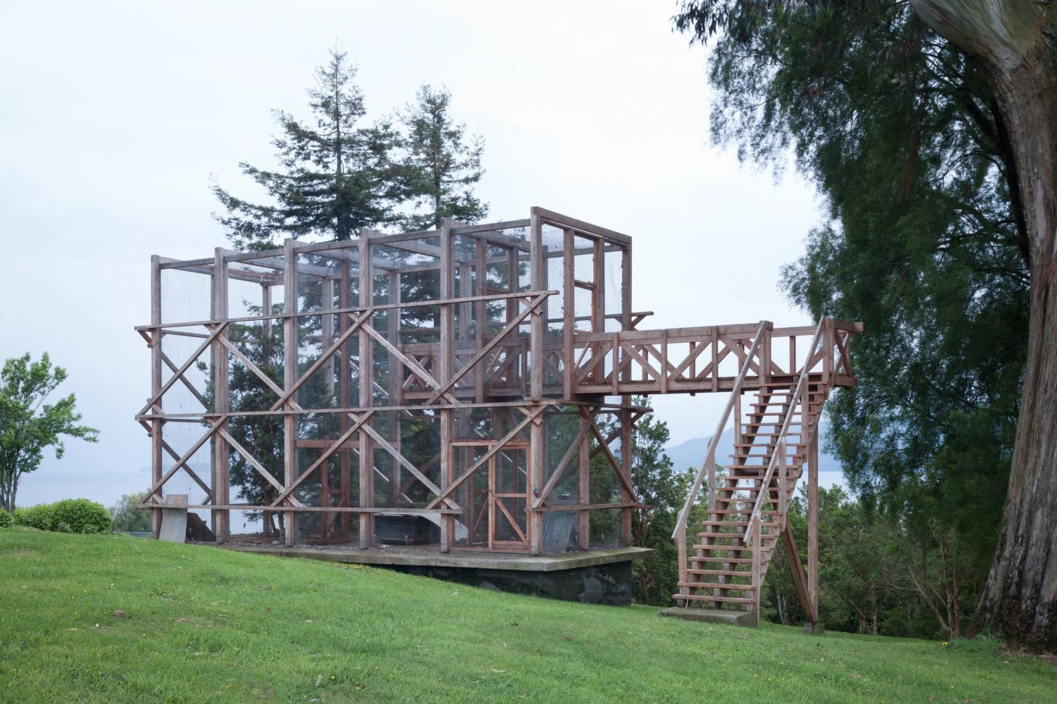 El Encanto park, stable and aviary beside Rupanco Lake