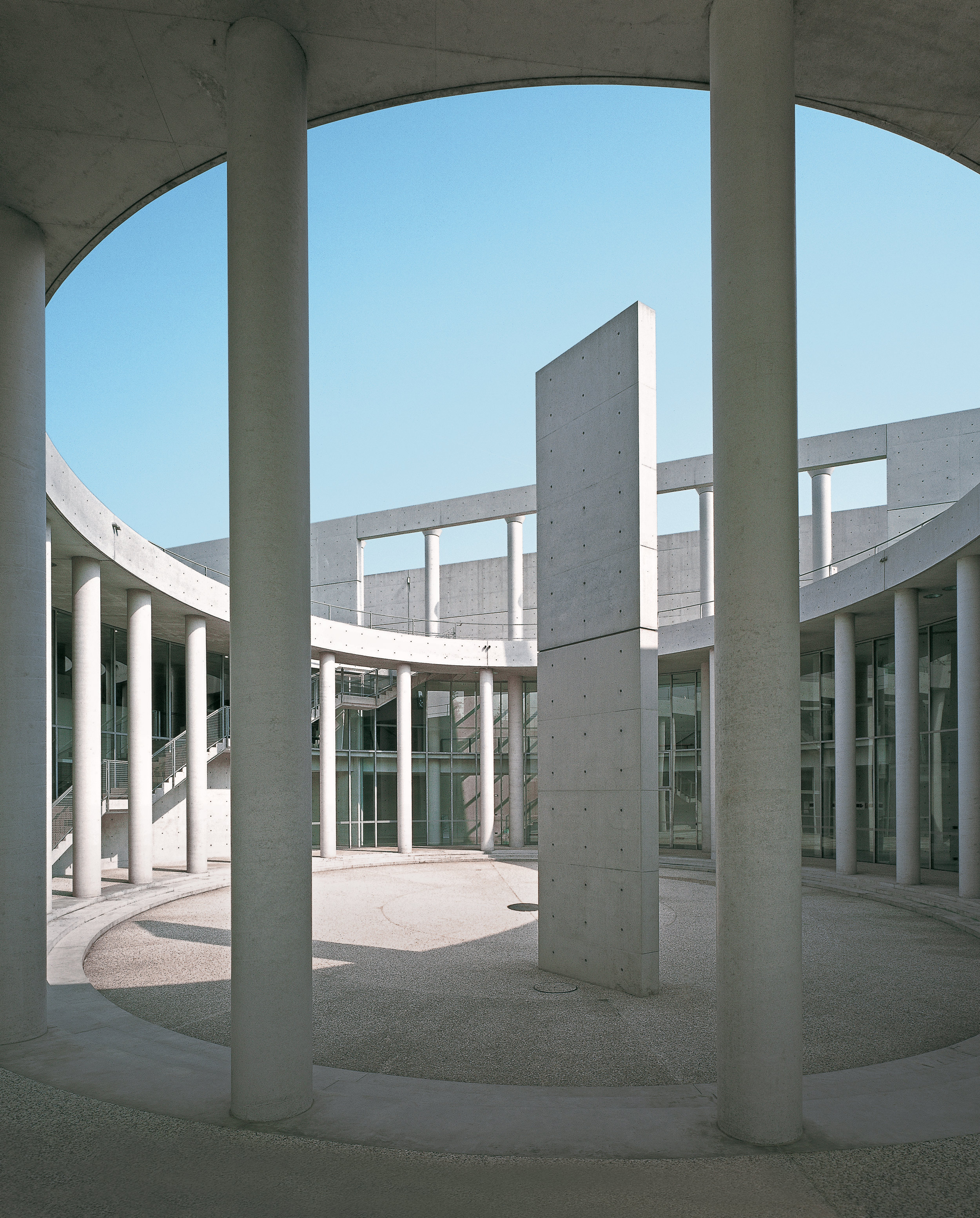 celebrar Falsificación Hábil Fabrica. Centro de investigación Benetton en Treviso - Tadao Ando |  Arquitectura Viva