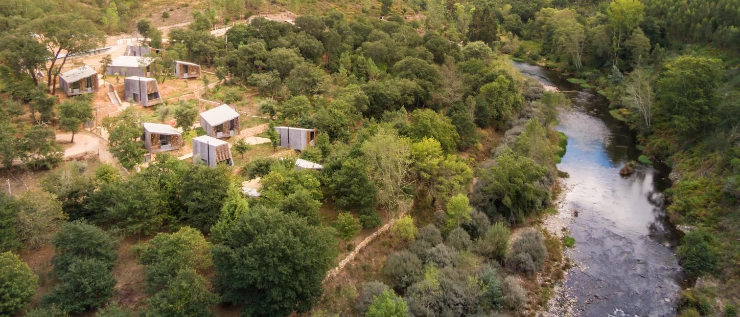 11 cabins in the woods of Paradinha