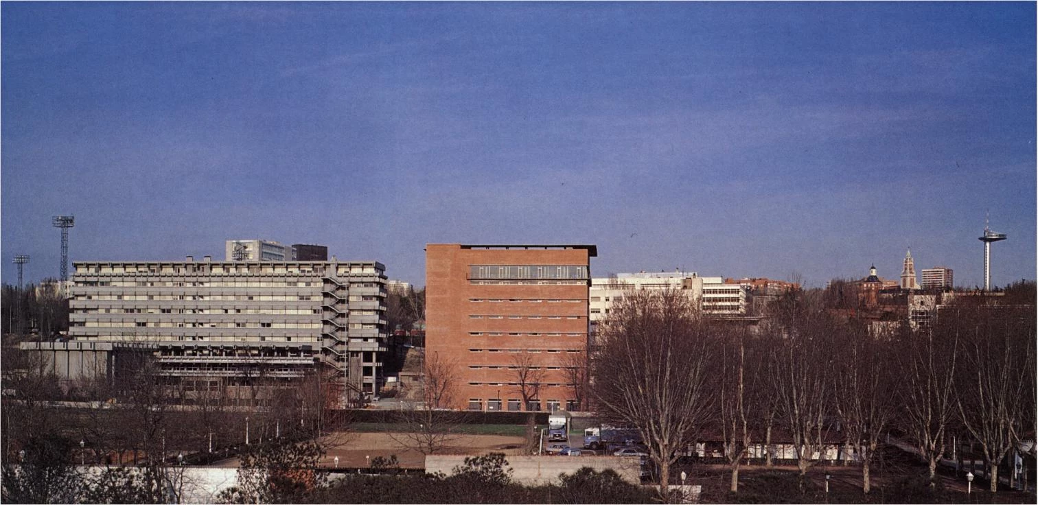 Biblioteca universitaria, Madrid