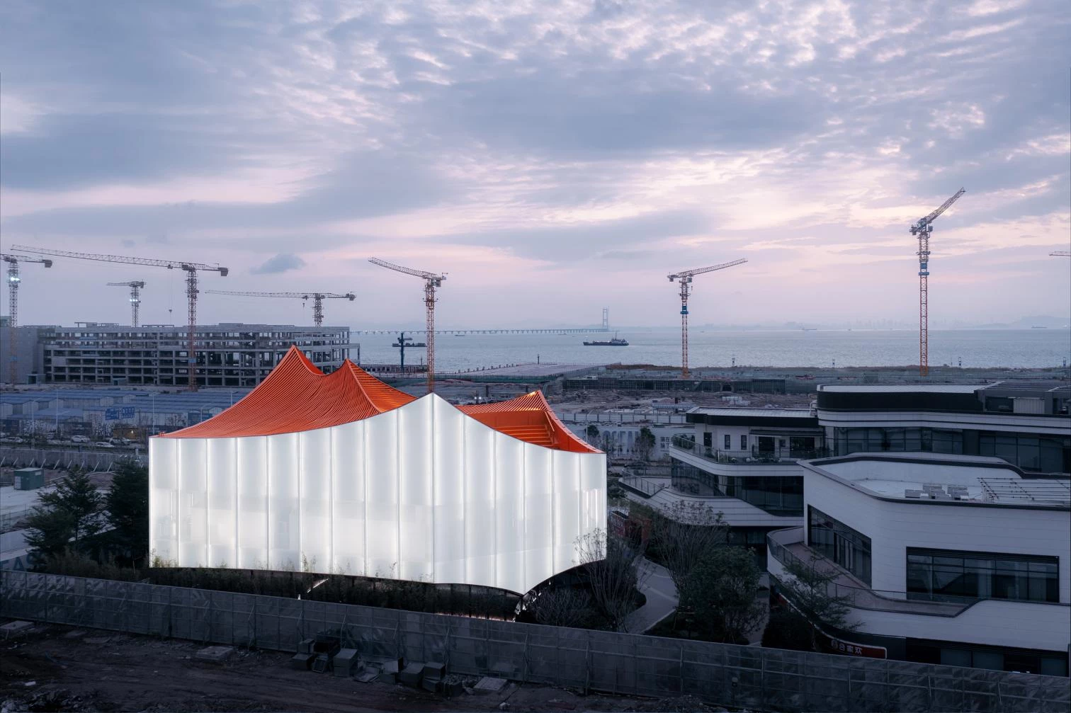 Sala de exposiciones Hovering Kan-Too en Shenzhen