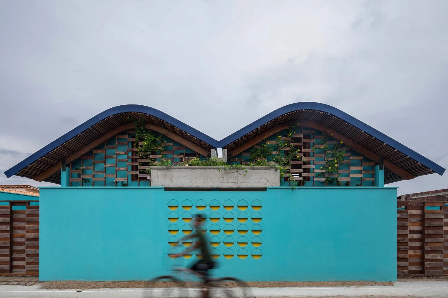 Gutter House en Sagi